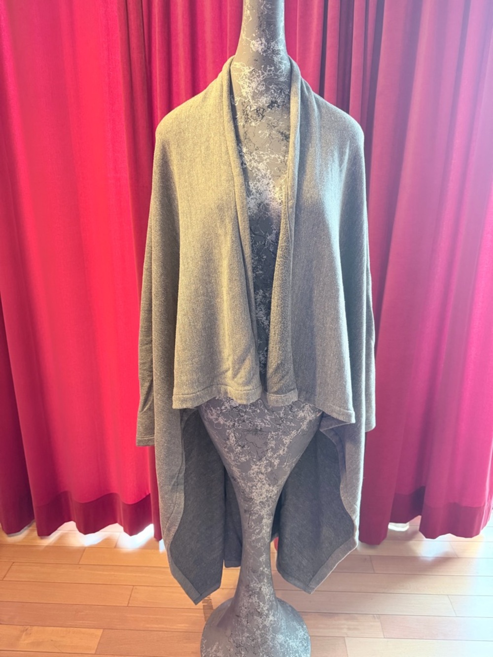 Open-Front Draped Cardigan Sweater in Gray